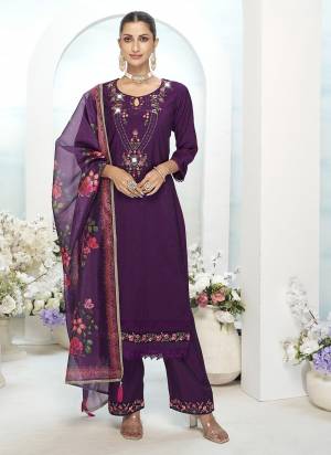 Garb These Beautiful Looking Readymade Suits.These Top Are Viscose Silk And Bottom Are Milan Silk And Dupatta Are Organza Fabricated.Its Beautified With Wevon Designer,Embroidery,Hand Work With Printed Dupatta.