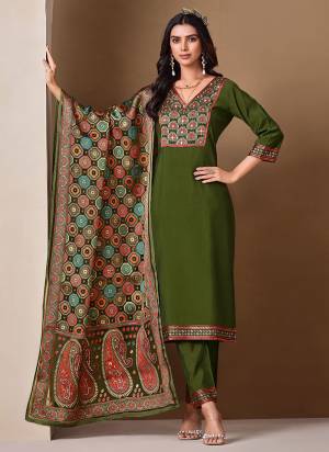 Attractive These Beautiful Looking Readymade Suits.These Top Are Roman Silk And Bottom Are Roman Silk And Dupatta Are Organza Fabricated.Its Beautified With Designer Brasso Patch,Mirror Embroidery,Diamond Work.