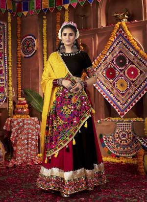 Attrective These Navratri Special Lehenga Choli in Fine Colored.These Lehenga Are Viscose Cotton And Blouse Are Viscose Cotton And Dupatta Are Fabricated On Viscose Silk.Its Beautified With Designer Multy Thread,Mirror Embroidery,Hand Work.
