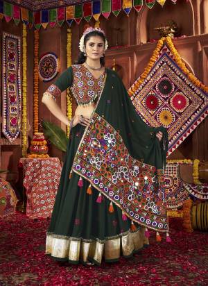 Attrective These Navratri Special Lehenga Choli in Fine Colored.These Lehenga Are Viscose Cotton And Blouse Are Viscose Cotton And Dupatta Are Fabricated On Viscose Cotton.Its Beautified With Designer Multy Thread,Mirror Embroidery,Hand Work.