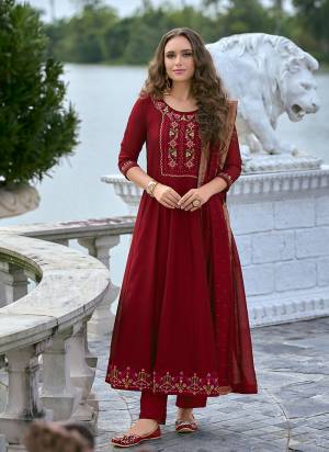 Attractive These Beautiful Looking Readymade Suits.These Top Are Vichitra Silk And Bottom Are Vichitra Silk And Dupatta Are Vichitra Silk Fabricated.Its Beautified With Designer  Embroidery,Hand,Diamond Work.