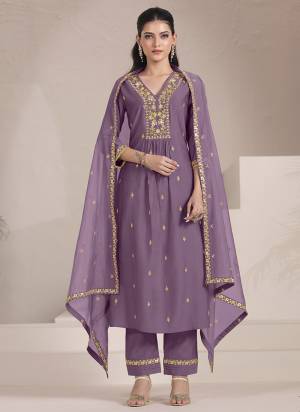 Garb These Beautiful Looking Readymade Suits.These Top Are Viscose And Bottom Are Viscose And Dupatta Are Viscose Fabricated.Its Beautified With Designer  Embroidery,Hand Work.