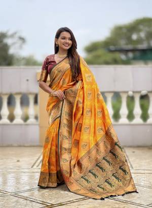 Attrective These Party Wear Saree in Fine Colored.These Saree And Blouse is Fabricated On Banarasi Silk.Its Beautified With Weaving Meenakari Designer.
