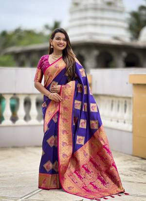 Attrective These Party Wear Saree in Fine Colored.These Saree And Blouse is Fabricated On Banarasi Silk.Its Beautified With Weaving Meenakari Designer.