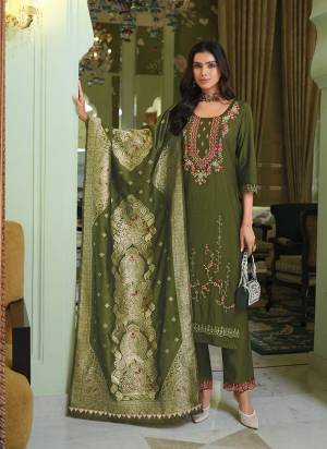 Attractive These Beautiful Looking Readymade Suits.These Top Are Viscose And Bottom Are Viscose And Dupatta Are Jacquard Silk Fabricated.Its Beautified With Designer Embroidery,Hand Work And Woven Jacquard Dupatta.