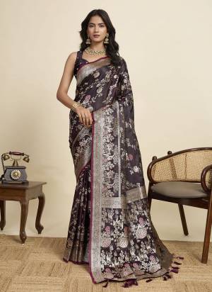Looking This Party Wear Two Tone Saree Paired With Blouse.This Saree And Blouse Are Two Tone Satin Silk Fabric With Wevon Jari Designer. Buy This Pretty Saree Now.