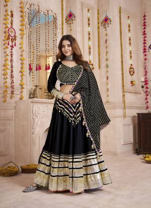Attrective These Navratri Special Lehenga Choli in Fine Colored.These Lehenga Are Viscose Cotton And Blouse Are Viscose Cotton And Dupatta Are Fabricated On Viscose Chanderi Jacquard.Its Beautified With Designer Multy Thread,Mirror Embroidery,Hand Work.