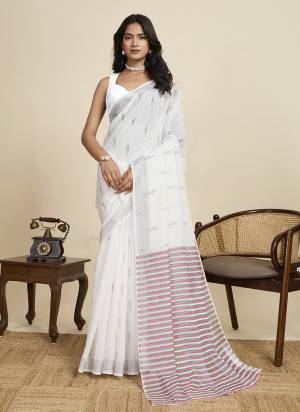 Looking This Party Wear  Saree Paired With Blouse.This Saree And Blouse Are Linen Fabricated With Wevon Jari Border With Designer Digital Printed. Buy This Pretty Saree Now.