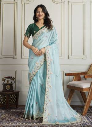 Garb These Party Wear Saree in Fine Colored.These Saree Are Star Georgette And Blouse is Art Silk Fabricated.Its Beautified With Designer Embroidery Work.