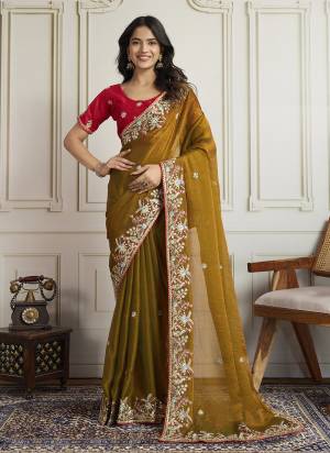 Garb These Party Wear Saree in Fine Colored.These Saree Are Frendy Chiffon And Blouse is Art Silk Fabricated.Its Beautified With Designer Embroidery Work.