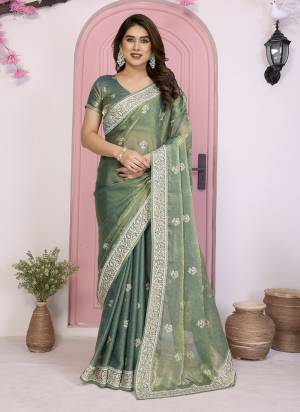 Attrective These Party Wear Saree in Fine Colored.These Saree Are Frendy Chiffon And Blouse is Frendy Chiffon Fabricated.Its Beautified With Designer Jari Embroidery,Stone Work.