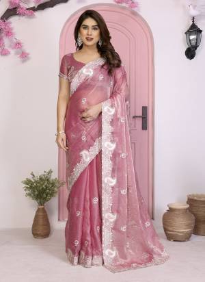 Attrective These Party Wear Saree in Fine Colored.These Saree Are Frendy Chiffon And Blouse is Frendy Chiffon Fabricated.Its Beautified With Designer Jari Embroidery,Stone Work.