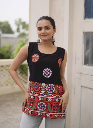 Looking These Beautiful Navratri  Readymade Kurti.These Kurti is Fabricated On Faux Georgette.Its Beautified With Designer Kutchi Gamthi Work.