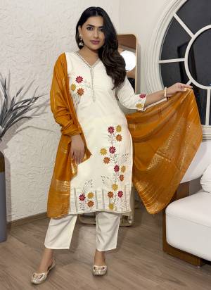 Looking These Readymade Suit in Fine Colored Pair With Bottom And Dupatta.These Top And Bottom Are Fabricated On Cotton Silk Pair With Chanderi Dupatta.Its Beautified With Designer Embroidery Work.