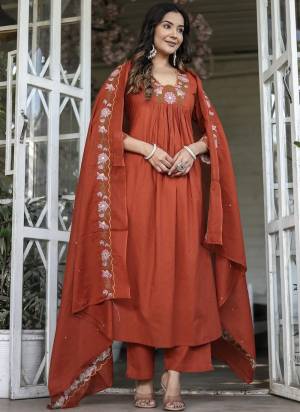 Looking These Readymade Suit in Fine Colored Pair With Bottom And Dupatta.These Top And Bottom Are Fabricated On Rayon Slub Pair With Chanderi Dupatta.Its Beautified With Designer Embroidery Work.