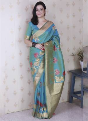 Garb These Party Wear Saree in Fine Colored.These Saree And Blouse is Fabricated On Soft Silk.Its Beautified With Weaving Meenakari Designer.