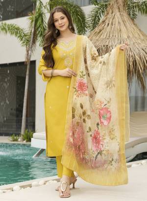 Looking These Suit in Fine Colored Pair With Bottom And Dupatta.These Top And Bottom Are Fabricated On Viscose Pair With Jacquard Dupatta.Its Beautified With Designer Embroidery Work,Printed.