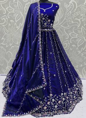 For A Fancy Designer Look,Grab These Lehenga Choli With Dupatta in Fine Colored.These Lehenga And Choli Are Satin Silk And Dupatta Are Fabricated On Satin Silk Pair.Its Beautified With  Multy Thread, Sequance,Jari Embroidery,Crystal Pipe,Hand Work. 