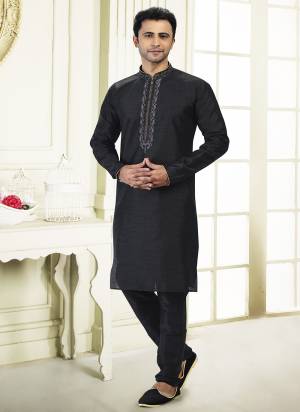 Looking These Party Wear Mans Wear Kutra Payjama wearing this fashionable. These Kurta Are Jacquard Silk And Payjama Art Silk finest Fabriced With Woven Designer With Mirror,Thread Embroidery Work.