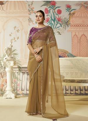 Look Attractive These Designer Party Wear Fancy Saree in Fine Colored.These Saree Are Satin Organza Silk And Blouse Two Tone Satin Silk is Fabricated.Its Beautified Fancy Dual Sequance Embroidery,Stone Work.
