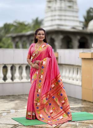 Attractive These Party Wear Saree in Fine Colored.These Saree Are Paithani Silk And Blouse is Fabricated On Paithani Silk.Its Beautified With Weaving Jacquard Meenakari Designer.
