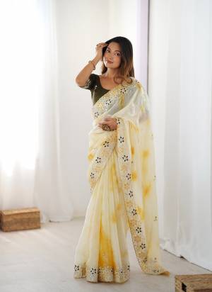 Garb These Party Wear Saree in Fine Colored.These Saree Are Fendy And Blouse is Malai Silk Fabricated.Its Beautified With Badal Printed Designer With Sequance,Coding Embroidery Work.