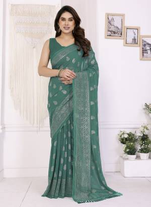 Attrective These Party Wear Saree in Fine Colored.These Saree Are Georgette And Blouse is Georgette Fabricated.Its Beautified With Designer Foil Printed.