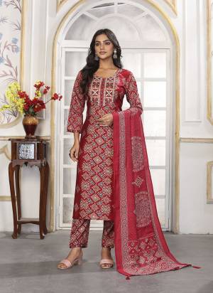 Garb These Beautiful Looking Readymade Suits.These Top And Bottom Are Chanderi And Dupatta Are Chanderi Fabricated.Its Beautified With Disigner Printed With Embroidery Work.
