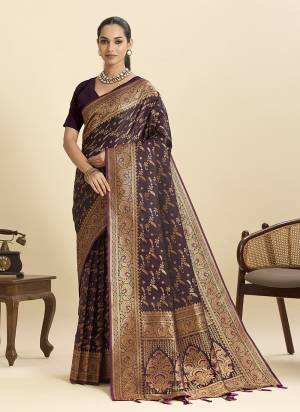 Attractive This Party Wear Saree Paired With Blouse.This Saree And Blouse Are soft Silk Fabric With Heavy Woven Jari Designer. Buy This Pretty Saree Now.