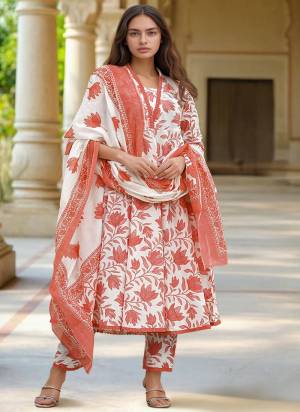 Looking These Suit in Fine Colored Pair With Bottom And Dupatta.These Top Are Cotton Slub And Bottom Are Fabricated On Cotton Slub Pair With Chanderi Dupatta.Its Beautified With Designer Printed.