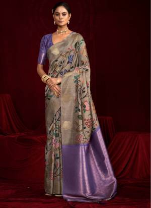 Attrective These Party Wear Saree in Fine Colored.These Saree Are Soft Silk And Blouse is Fabricated On Soft Silk Pair.Its Beautified With Woven Designer, Digital Kalamkari Printed.