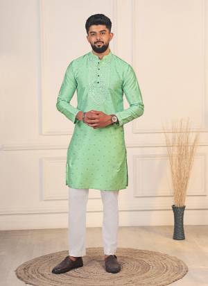 For A festive And Party Wear,Looking These Readymade Kurta With Payjama in Fine Colored.These Kurta is Fabricated On Jacquard Silk And Art Silk Bottom With Woven Butti Designer With Mirror Embroidery Work.Buy Now.