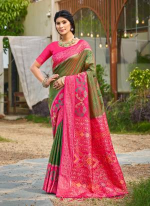 Garb These Fastive And Party Wear Saree in Fine Colored.These Saree And Blouse is Fabricated On Soft Silk.Its Beautified With Woven Multy Designer.