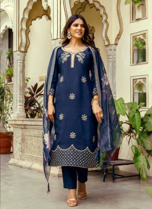 Looking These Suit in Fine Colored Pair With Bottom And Dupatta.These Top And Bottom Are Fabricated On Viscose Chanderi Pair With Jacquard Organza Dupatta.Its Beautified With Designer Embroidery Work.