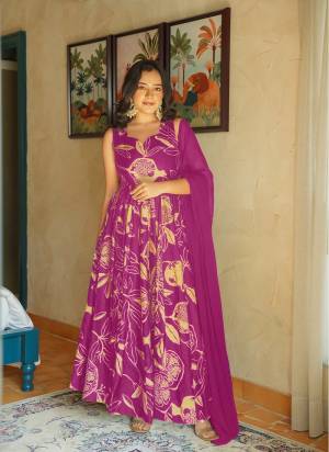 Attrective Looking These Beautiful Looking Readymade Long Gown With Dupatta.These Gown Are Rayon Fabricated With Georgette Dupatta.Its Beautified With Designer Digital Printed.