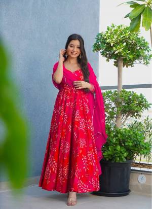 Attrective Looking These Beautiful Looking Readymade Long Gown With Dupatta.These Gown Are Rayon Fabricated With Georgette Dupatta.Its Beautified With Designer Digital Printed.