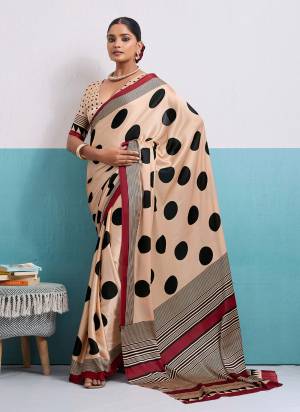 Looking These Traditinol Party Wear Saree in Fine Colored.These Saree Are Satin Silk And Blouse is Fabricated On Satin Silk Pair.Its Beautified With Designer Goli Printed.