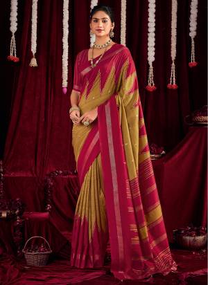 Garb These Traditinol Party Wear Saree in Fine Colored.These Saree Are Ikkat Silk And Blouse is Fabricated On Ikkat Silk Pair.Its Beautified With Designer Zig Zag Printed.