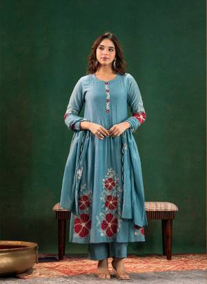 Garb These Suit in Fine Colored Pair With Bottom And Dupatta.These Top And Bottom Are Fabricated On Chanderi Pair With Chanderi Dupatta.Its Beautified With Designer Embroidery Work.