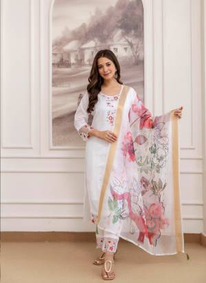 Garb These Suit in Fine Colored Pair With Bottom And Dupatta.These Top And Bottom Are Fabricated On Chanderi Pair With Organza Dupatta.Its Beautified With Designer Embroidery Work.