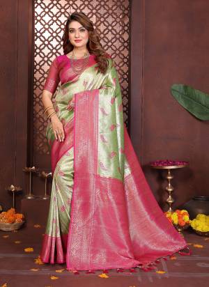 Garb These Festivel,Party Wear Saree in Fine Colored.These Saree And Blouse is Fabricated On Banarasi Tissue Silk.Its Beautified With Woven Paithani Pallu Designer.