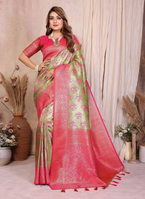 Garb These Festivel,Party Wear Saree in Fine Colored.These Saree And Blouse is Fabricated On Banarasi Tissue Silk.Its Beautified With Woven Paithani Pallu Designer.