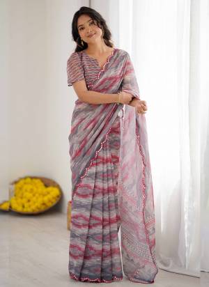 Attractive These Party Wear Saree in Fine Colored.These Saree Are Georgette And Blouse is Georgette Fabricated.Its Beautified With Designer Printed With Mirror Cut Border.
