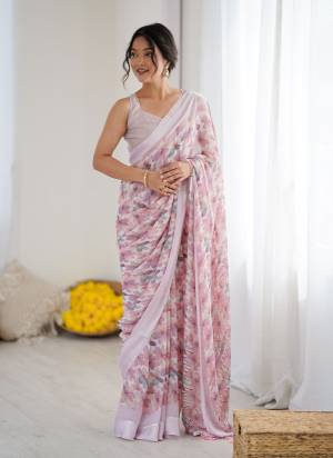 Garb These Party Wear Saree in Fine Colored.These Saree Are Moss Satin Patta And Blouse is Moss Satin Patta Fabricated.Its Beautified With Designer Printed.