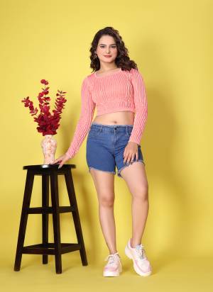 Looking These Beautiful Looking Readymade Tank Top.These Top is Fabricated On Knited.Its Beautified With Woven Designer.