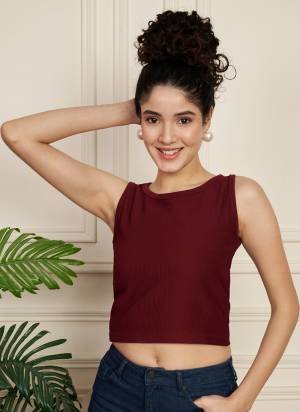 Looking These Beautiful Looking Readymade Tank Top.These Top is Fabricated On Ribbed Knited.Its Beautified With Woven Solid Designer.