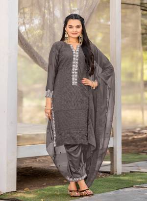 Attrective Looking These Party Wear Suit in Fine Colored Pair With Bottom And Dupatta.These Top Are Georgette And Dupatta Are Fabricated On Georgette Pair With Santoon Bottom.Its Beautified With Designer Embroidery Work.