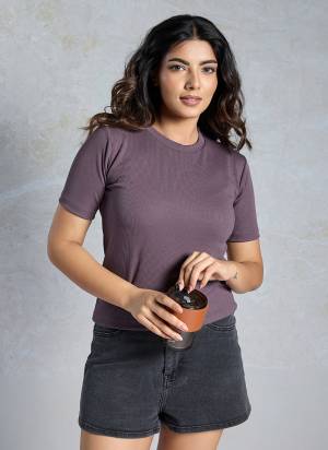 Looking These Beautiful Looking Readymade Tank Top.These Top is Fabricated On Knited.Its Beautified With Solid Designer.