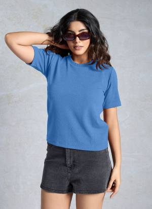 Looking These Beautiful Looking Readymade Tank Top.These Top is Fabricated On Knited.Its Beautified With Solid Designer.