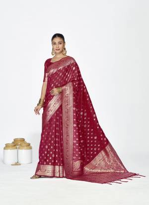 Attractive These Party Wear Saree in Fine Colored.These Saree And Blouse is Fabricated On Banarasi Silk.Its Beautified With Weaving Jari Butti Designer.